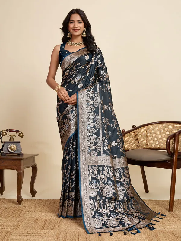Elephant_Rajgharana_Silk_Saree_With_Unstitched_Blouse_Piece