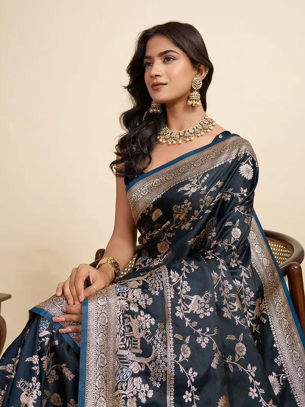 Elephant_Rajgharana_Silk_Saree_With_Unstitched_Blouse_Piece