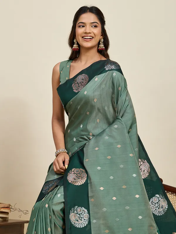 Seagreen_Aamarapali_Silk_Saree_With_Unstitched_Blouse_Piece
