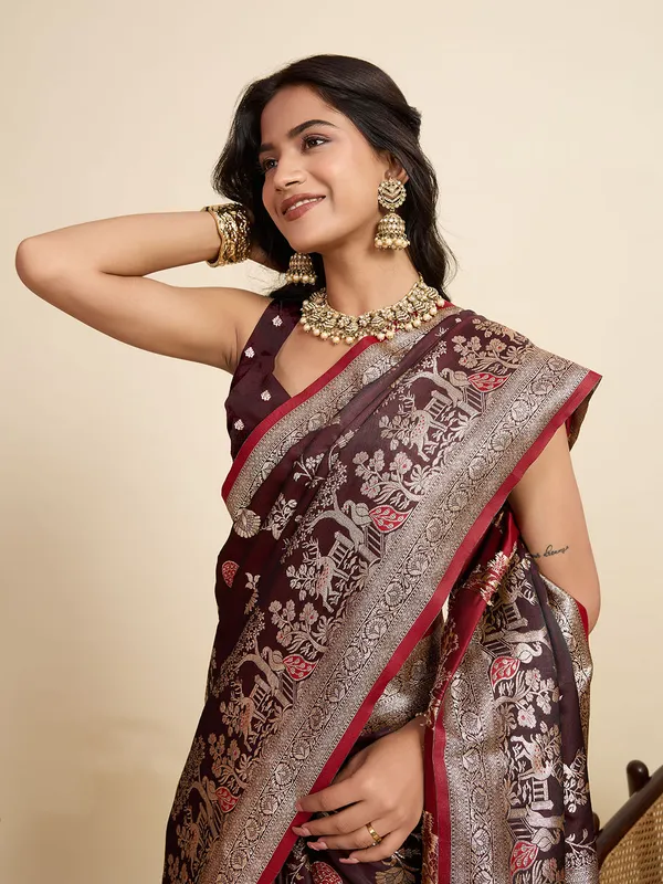 Brown_Rajgharana_Silk_Saree_With_Unstitched_Blouse_Piece