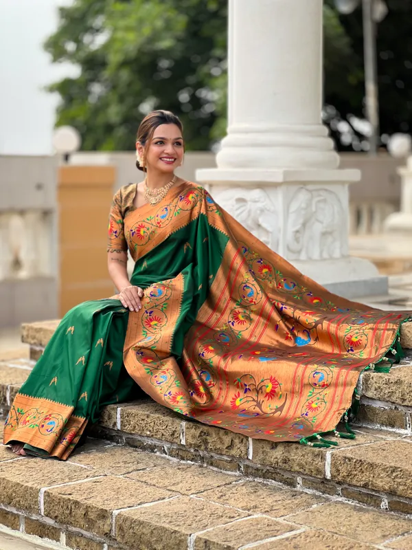 Dark_Green_Harmony_Paithani_Silk_Saree_With_Unstitched_Blouse_Piece