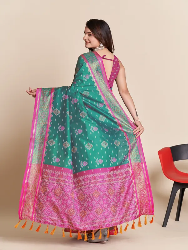 William_Vaibhavi_Silk_Saree_With_Unstitched_Blouse_Piece