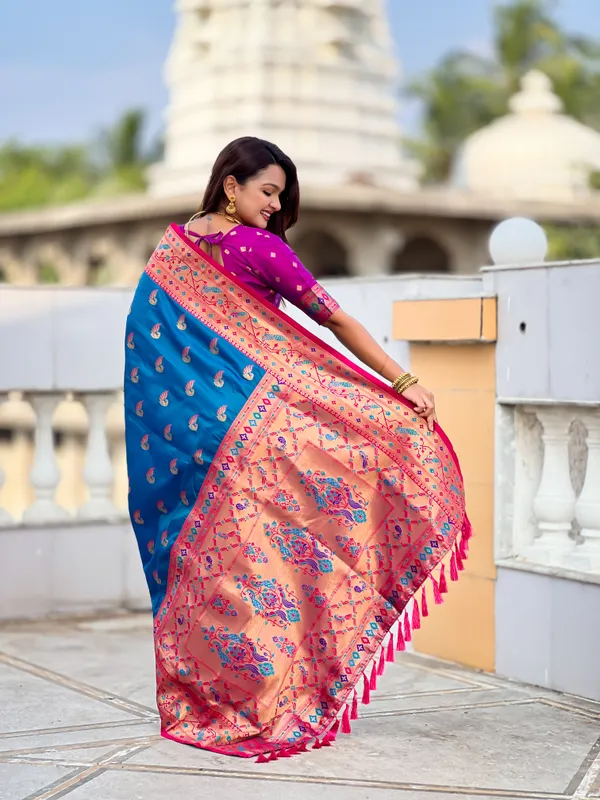 Firozi_Sparkal_Silk_Saree_With_Unstitched_Blouse_Piece