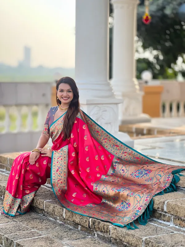 Rani_Pink_Sparkal_Silk_Saree_With_Unstitched_Blouse_Piece