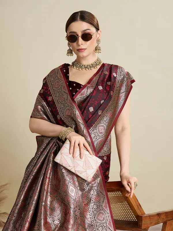 Brown_Rajgharana_Silk_Saree_With_Unstitched_Blouse_Piece