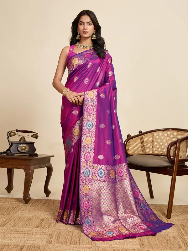 Dark_Magenta_Amshukha_Jacquard_Fabrics_Saree_With_Unstitched_Blouse_Piece