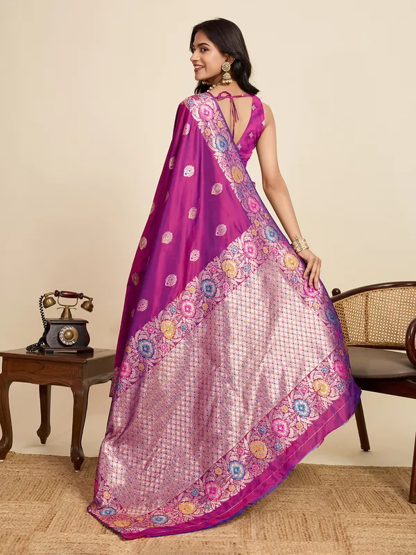 Dark_Magenta_Amshukha_Jacquard_Fabrics_Saree_With_Unstitched_Blouse_Piece