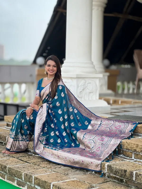 Anjir_Banarasi_Banarasi_Silk_Saree_With_Unstitched_Blouse_Piece