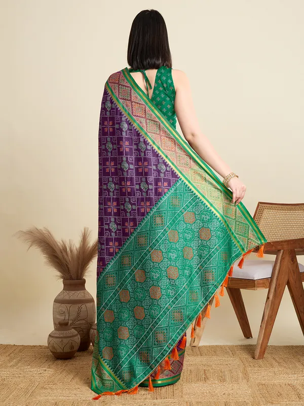 Purple_Vaibhavi_Silk_Saree_With_Unstitched_Blouse_Piece