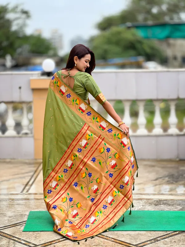 Mehendi_Rajhans_Silk_Saree_With_Unstitched_Blouse_Piece
