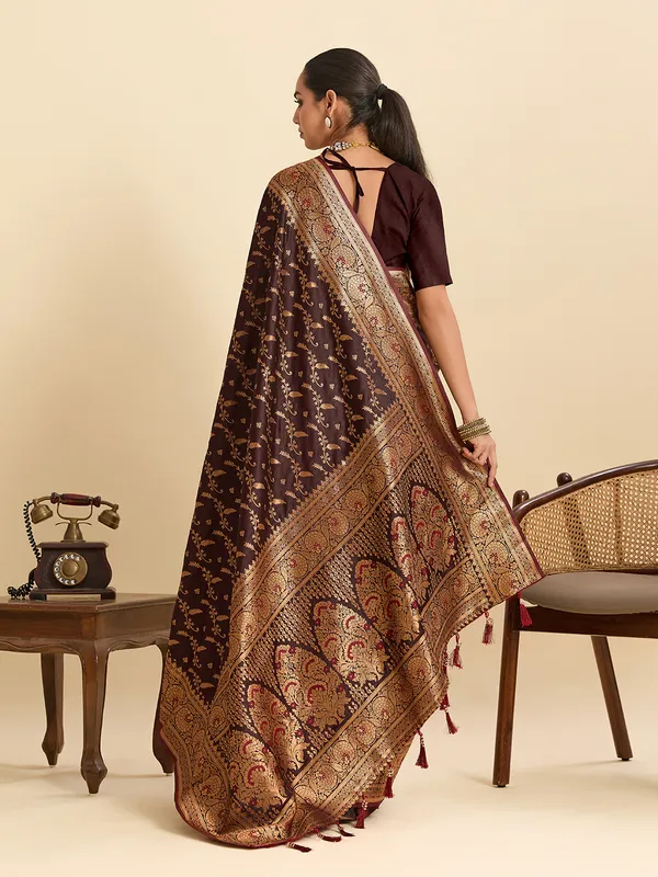Congo_Brown_Nayantara_Silk_Saree_With_Unstitched_Blouse_Piece