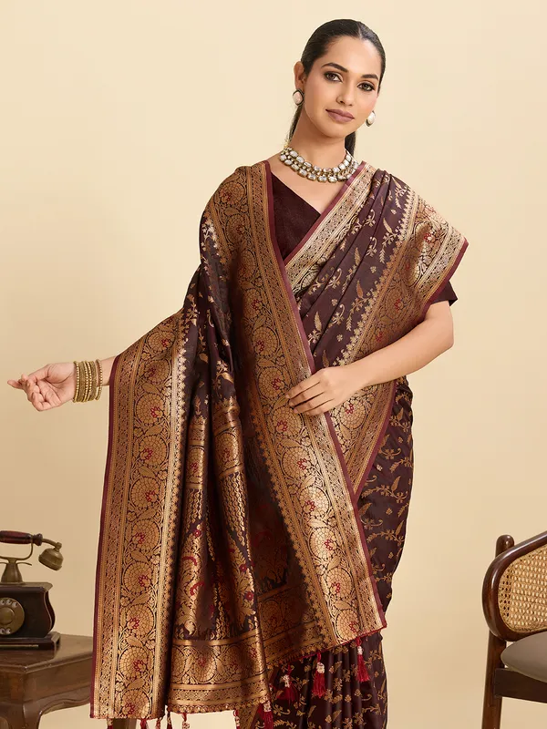 Congo_Brown_Nayantara_Silk_Saree_With_Unstitched_Blouse_Piece