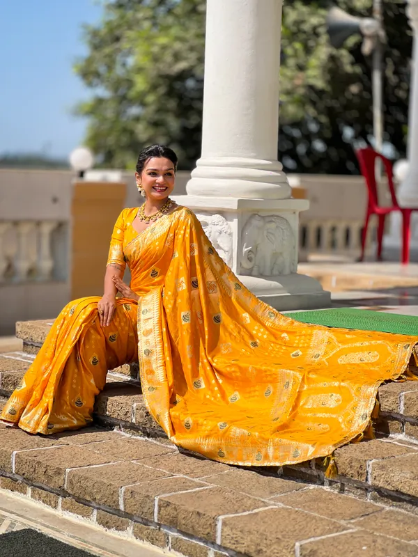 Yellow_Swastik_Silk_Saree_With_Unstitched_Blouse_Piece