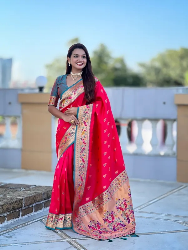 Rani_Pink_Royal_Paithani_Silk_Saree_With_Unstitched_Blouse_Piece
