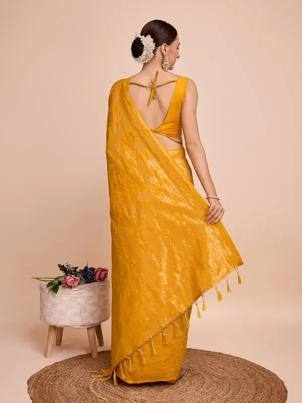 Yellow_Panjari_Silk_Saree_With_Unstitched_Blouse_Piece