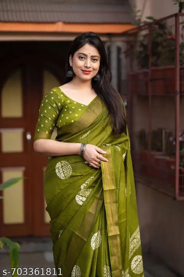 Green_Soft_Cotton_Crepe_Batik_Printed_Saree_With_Zari_Pattu_Woven_Border_Daily_Festive_Wear_Saree_For_Women