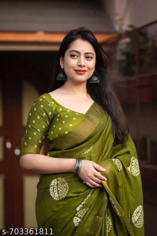Green_Soft_Cotton_Crepe_Batik_Printed_Saree_With_Zari_Pattu_Woven_Border_Daily_Festive_Wear_Saree_For_Women