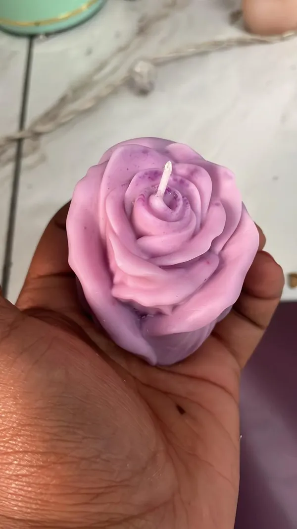 Rose_Shaped_Floating_Candle_-_Decorative_Flower_Candle(pack_of_4)