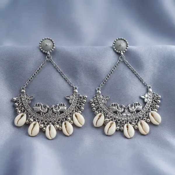 Oxidized_Silver_Crescent_Moon_Cowrie_Shell_Earrings_(Pack_Of_2)