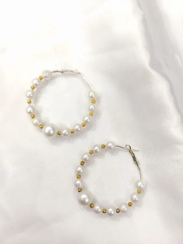 Pearl_And_Gold_Bead_Hoop_Earrings_(Pack_Of_2)