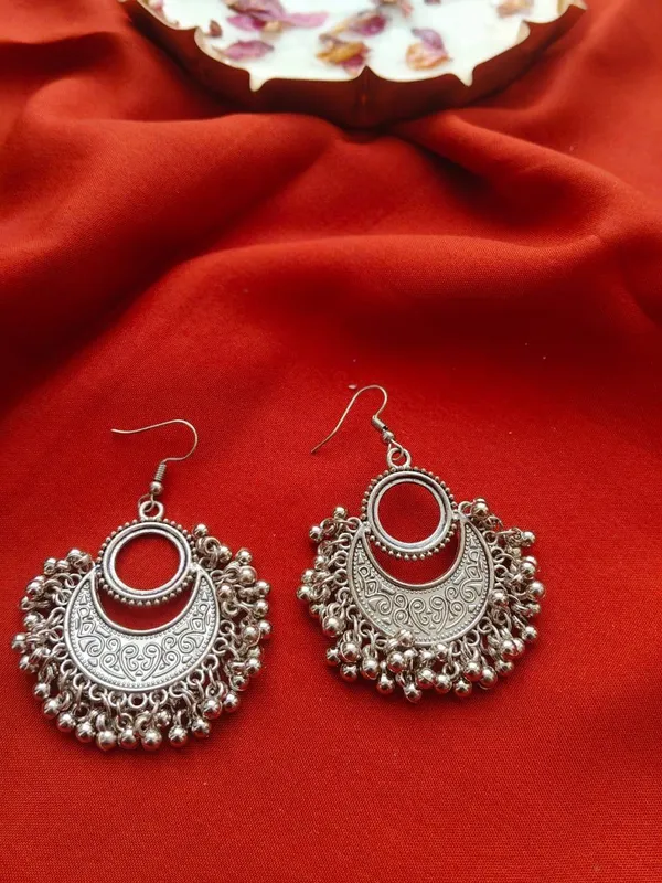 Oxidized_Silver_Chandbali_Earrings_With_Ghungroo_Detailing_(Pack_Of_2)