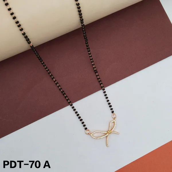 Gold_Tone_Pendant_Mangalsutra_Necklace_Elegant_Design
