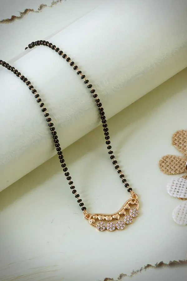 Gold_Pendant_Mangalsutra_Necklace_With_Black_Beads_Traditional_Design