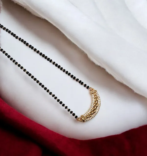 Gold_Plated_Pendant_Mangalsutra_Necklace_With_Black_Beaded_Chain