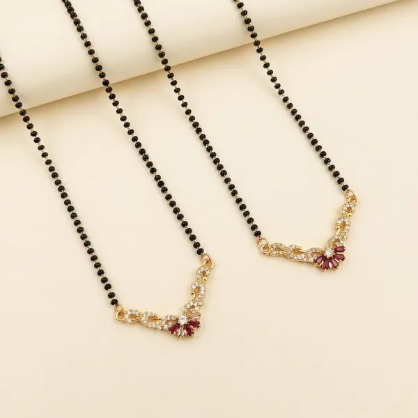 Black_Beaded_Mangalsutra_With_Golden_Pendant