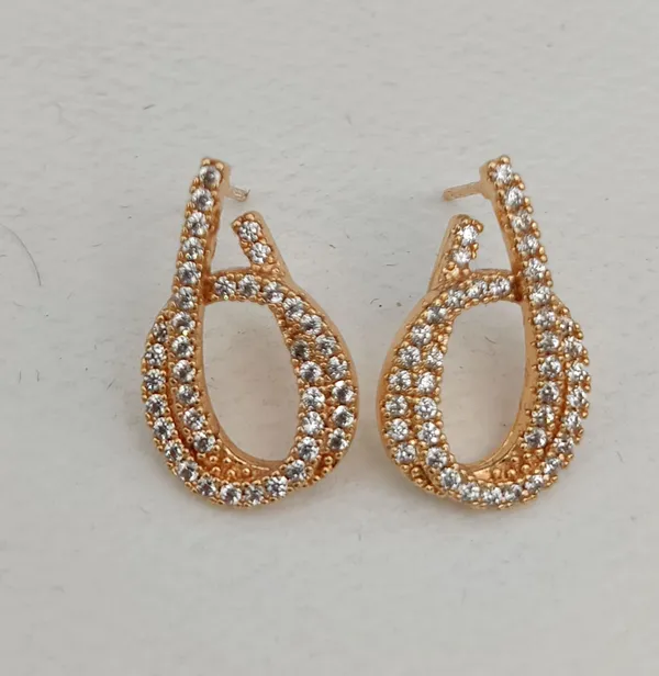 Rose_Gold_Crystal_Teardrop_Stud_Earrings