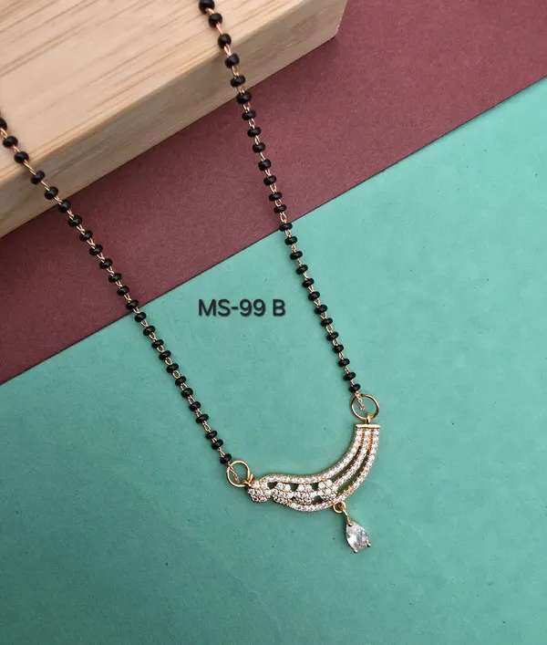 Mangalsutra_Pendant_With_Black_Beaded_Chain