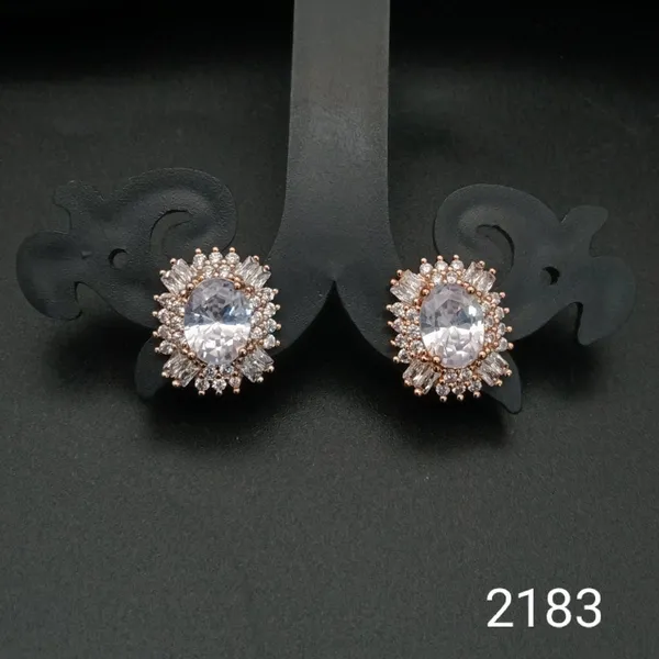 Rose_Gold_Oval_Crystal_Stud_Earrings