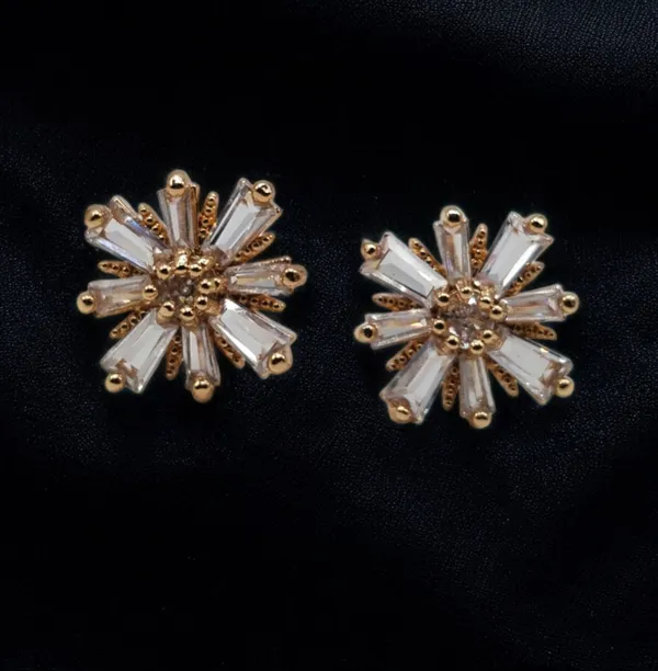Gold_Tone_Floral_Stud_Earrings_With_Clear_Stone_Petals