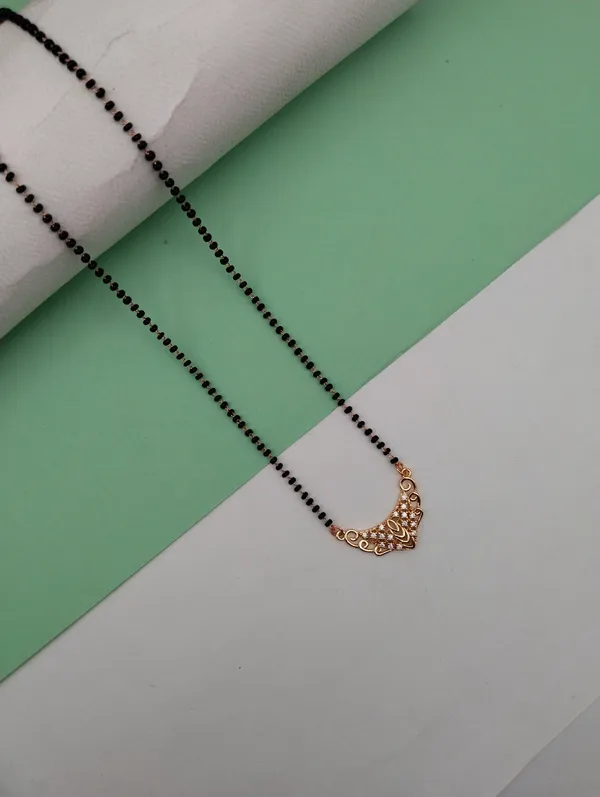 Gold_Tone_Mangalsutra_Necklace_With_Black_Beads
