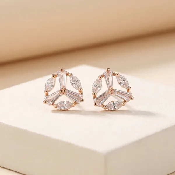 Rose_Gold_Crystal_Star_Stud_Earrings