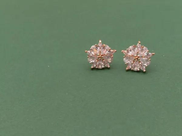 Rose_Gold_Floral_Stud_Earrings_Elegant_Design