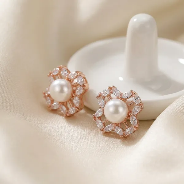 Rose_Gold_Pearl_Flower_Stud_Earrings_Elegant_Design