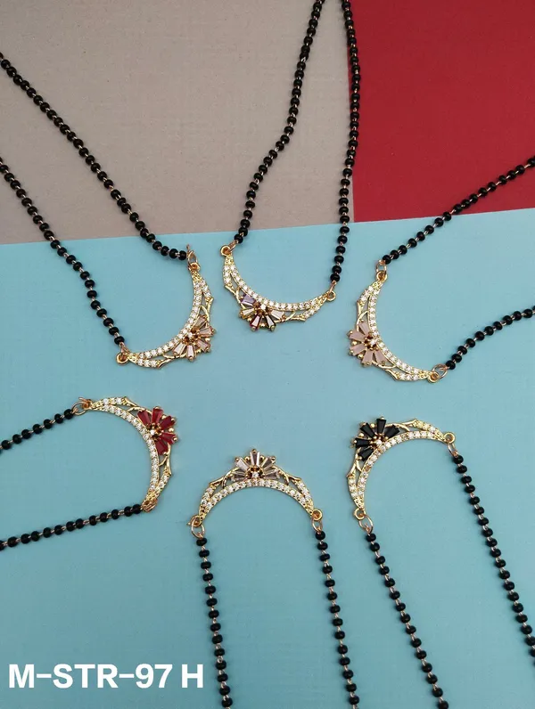Gold_Tone_Floral_Pendant_Mangalsutra_Necklace