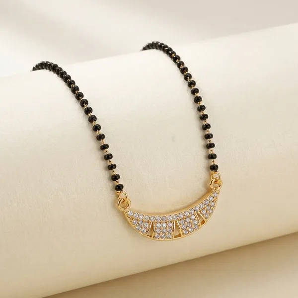 Gold_Crescent_Pendant_Mangalsutra_Necklace_With_Black_Beads