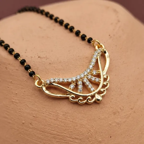 Black_Beaded_Mangalsutra_Necklace_With_Gold_Tone_Crescent_Pendant_Traditional_Design