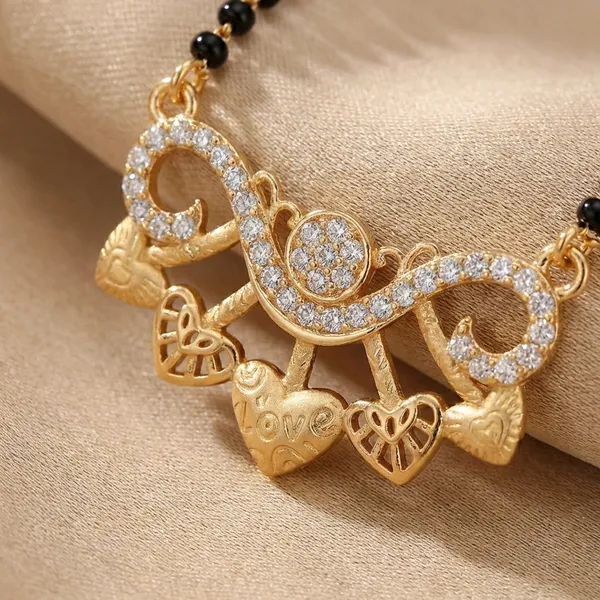 Gold_Tone_Crystal_And_Heart_Pendant_Mangalsutra_Necklace