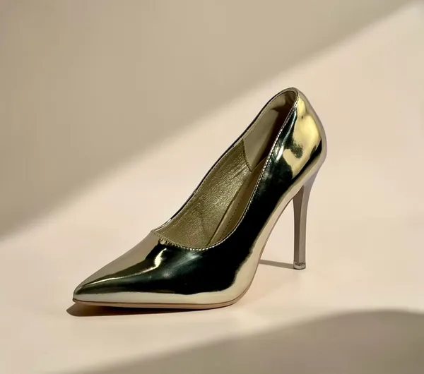 Metallic_Gold_Pointed_Stiletto_Heels_For_Women