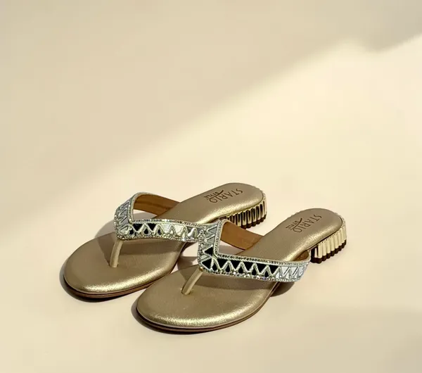 Embellished_Gold_Flat_Sandals_For_Women