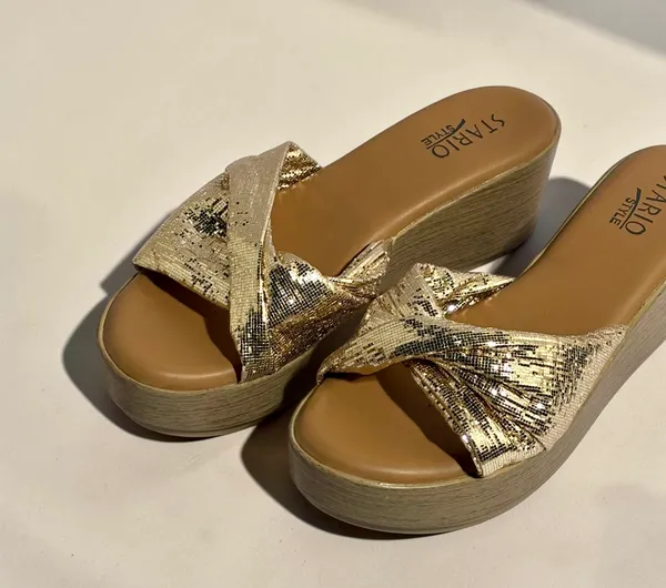 Marlo_Women'S_Gold_Metallic_Twisted_Strap_Platform_Wedge_Sandals