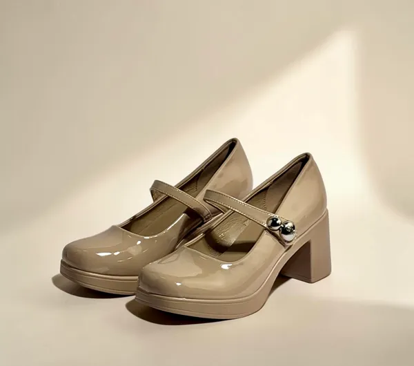 Beige_Patent_Mary_Jane_Platform_Heels_With_Silver_Ball_Strap_Detail