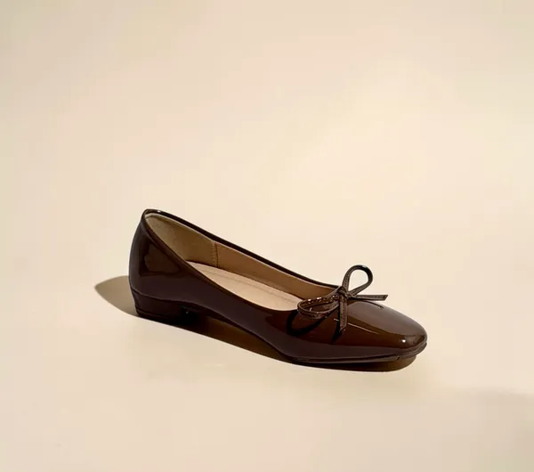 Women'S_Patent_Leather_Ballet_Flats_With_Bow_Detail_-_Brown
