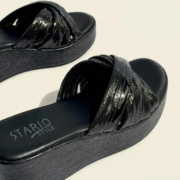 Stylish_Black_Platform_Slide_Sandals_With_Criss-Cross_Straps