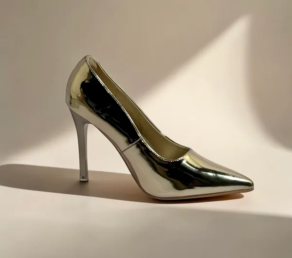 Metallic_Gold_Pointed_Stiletto_Heels_For_Women