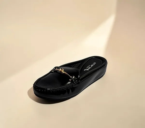 Women'S_Black_Patent_Loafer_Mules_With_Gold_Chain_Detail