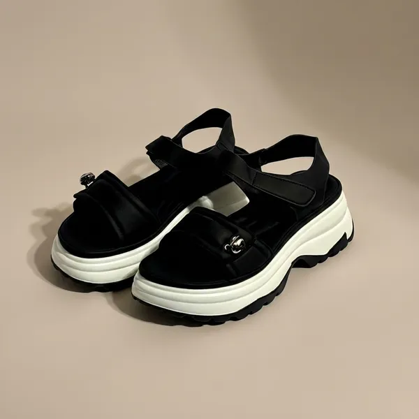 Women'S_Black_Platform_Sandals_With_White_Chunky_Sole